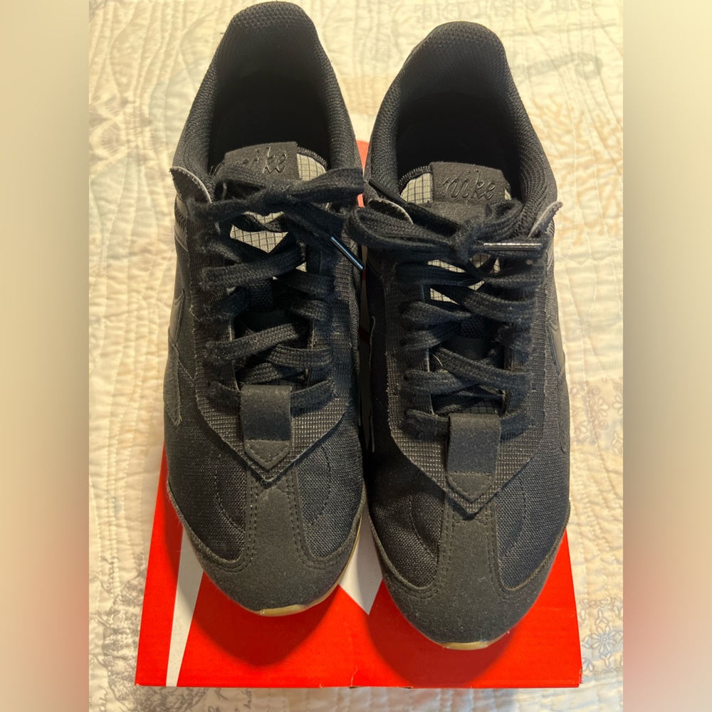 Nike Air Max Pre-Day Black/Gum Mens Sneakers DZ4397-001